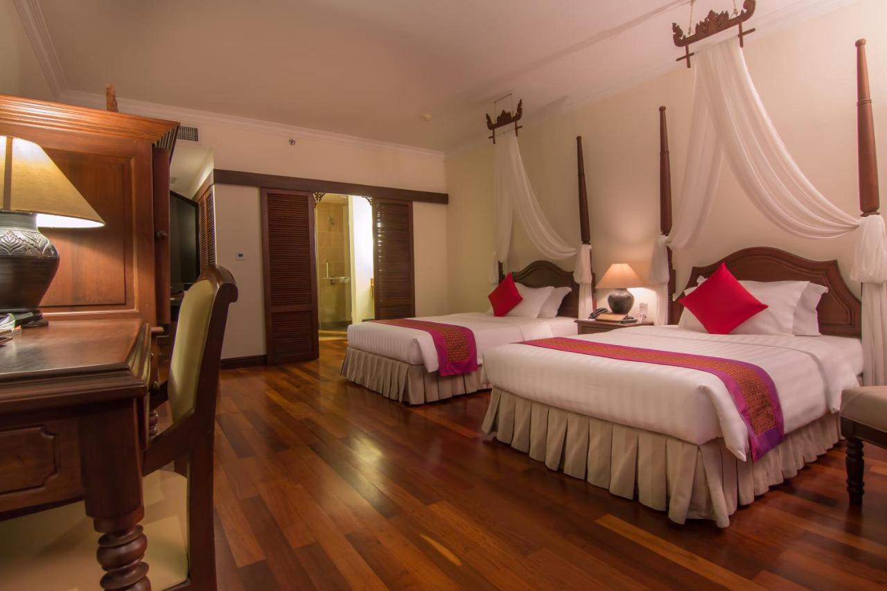 Angkor Palace Suite & Villa Сием Реап Екстериор снимка